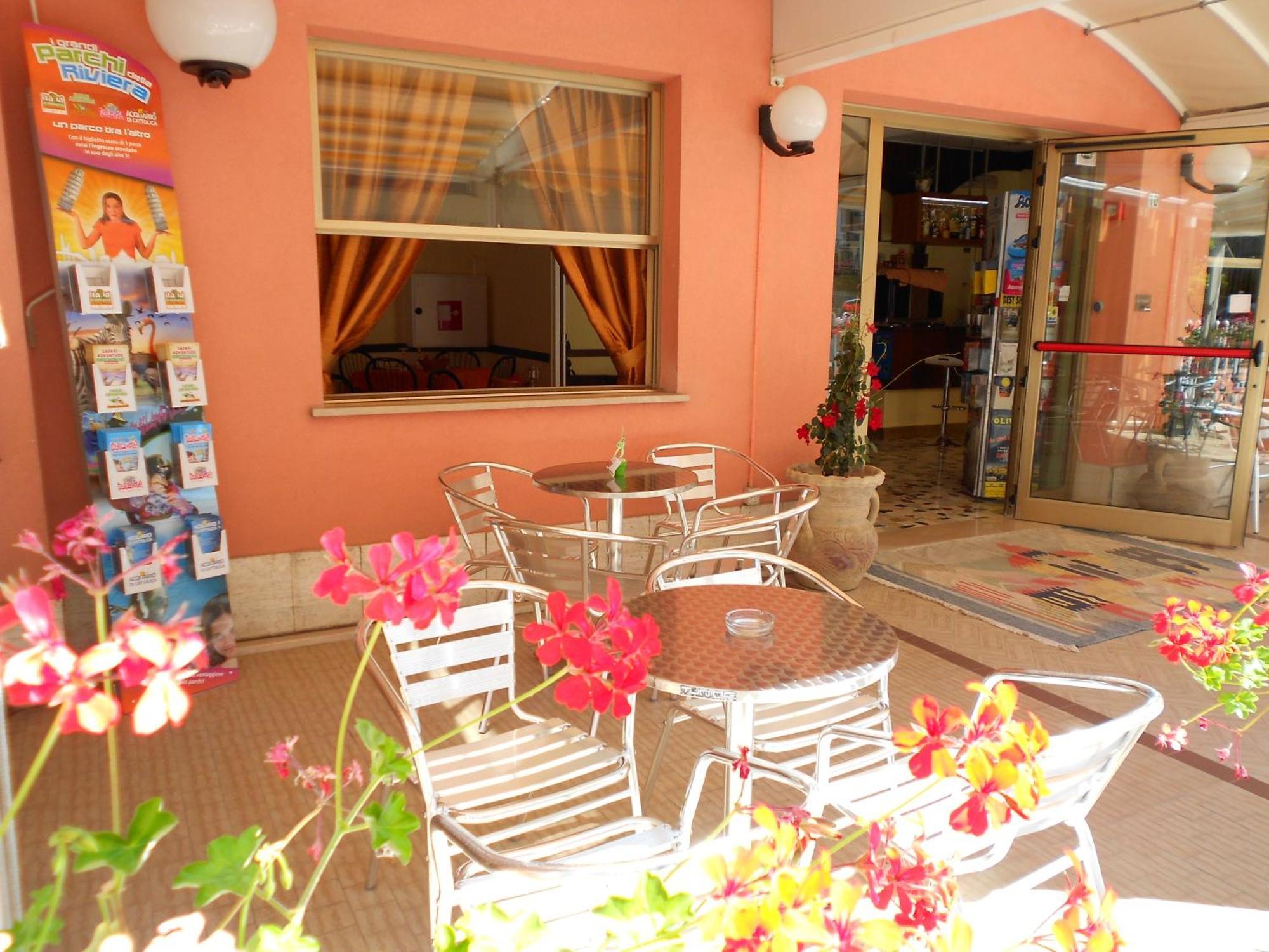 Hotel Ottavia ริมินี ภายนอก รูปภาพ