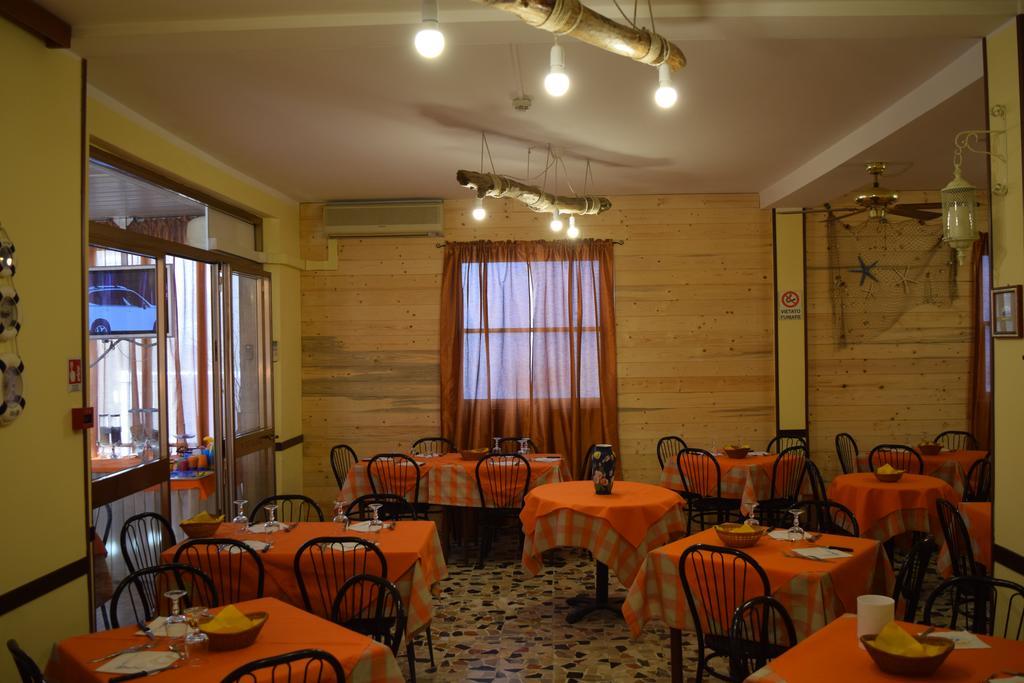Hotel Ottavia ริมินี ภายนอก รูปภาพ