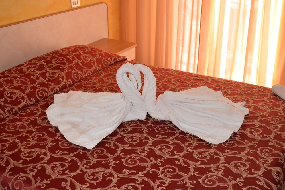 Hotel Ottavia ริมินี ภายนอก รูปภาพ