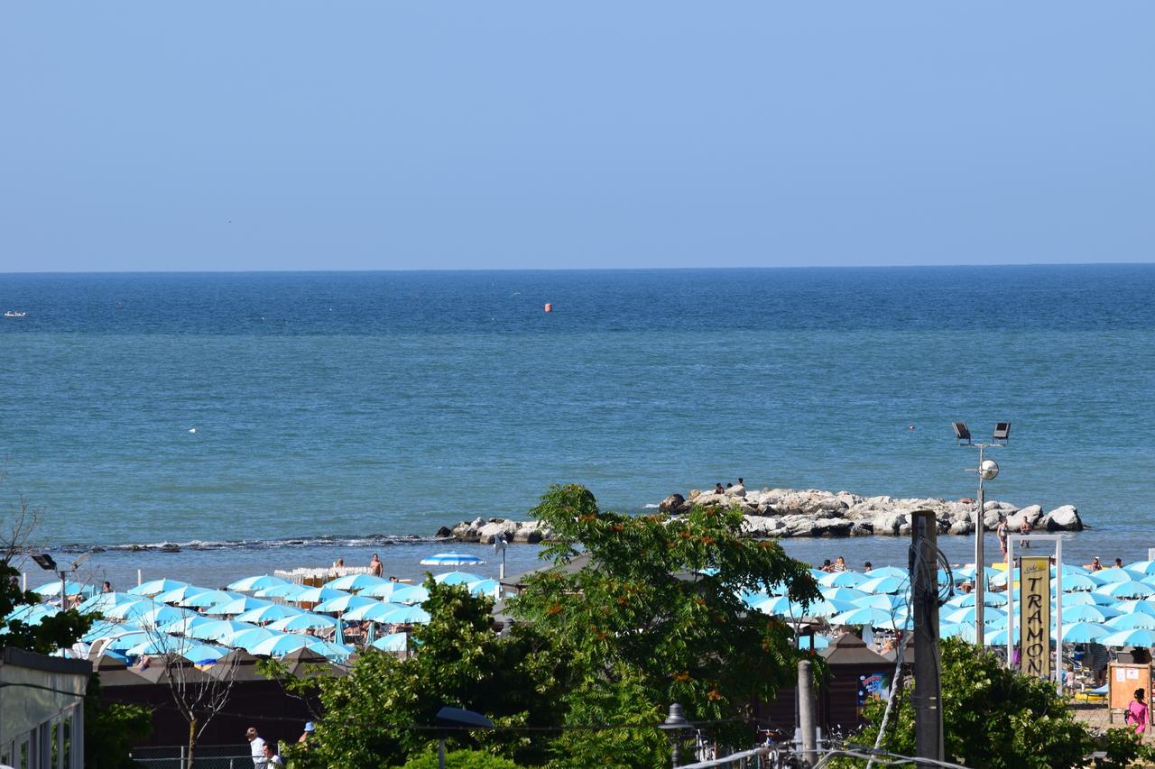 Hotel Ottavia ริมินี ภายนอก รูปภาพ